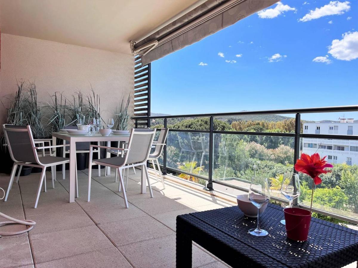 Charmant T2 Climatise Avec Grande Terrasse, Piscine Et Parking Privatif, Proche Plage Et Commerces. - Fr-1-251-441 Le Lavandou Εξωτερικό φωτογραφία