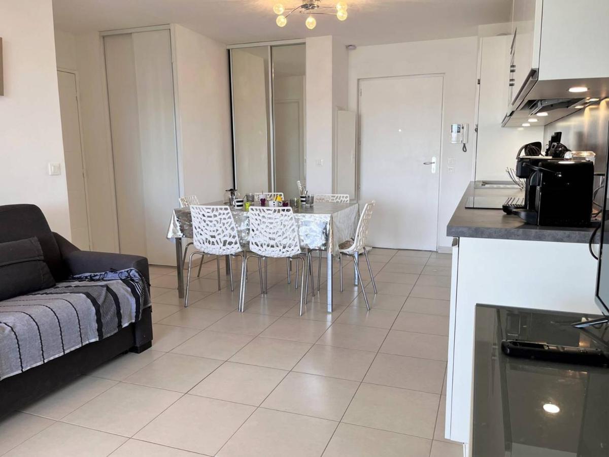 Charmant T2 Climatise Avec Grande Terrasse, Piscine Et Parking Privatif, Proche Plage Et Commerces. - Fr-1-251-441 Le Lavandou Εξωτερικό φωτογραφία